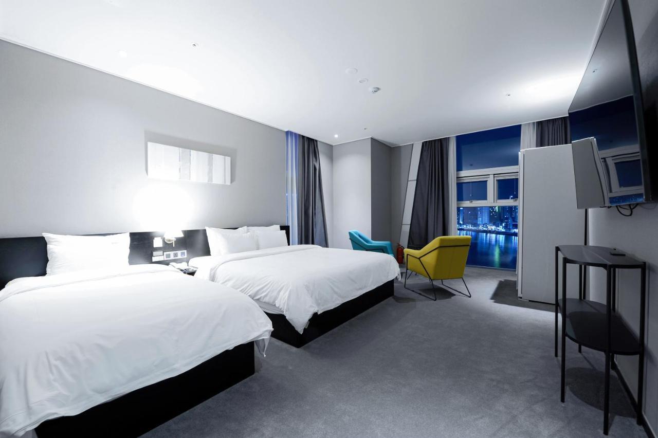 HOTEL POINT | ⋆⋆ | BUSAN, SOUTH KOREA | SEASON DEALS FROM $273